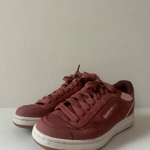 Reebok Low-Top Sneakers — Burgundy/White